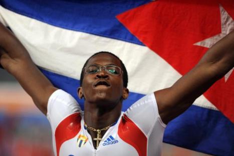 Dayron Robles, campéon olimpico en los 100 metros con vallas 